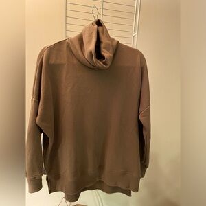 Aerie Oversized turtleneck sweatshirt w/ pockets small